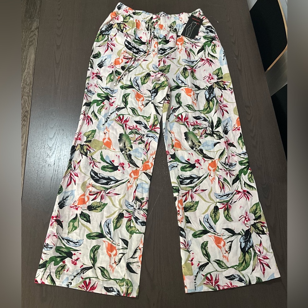 Pants”Briggs” Elastic waist For Wome White Floral-size14 DoesNot Stretch